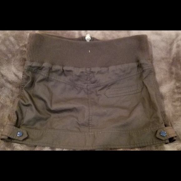 Marc Jacobs Black zip up mini skirt w/ grommets - Picture 3 of 5